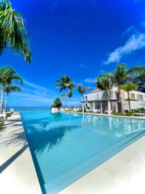 Tahatai - Private beach, pool, AC, High speed net